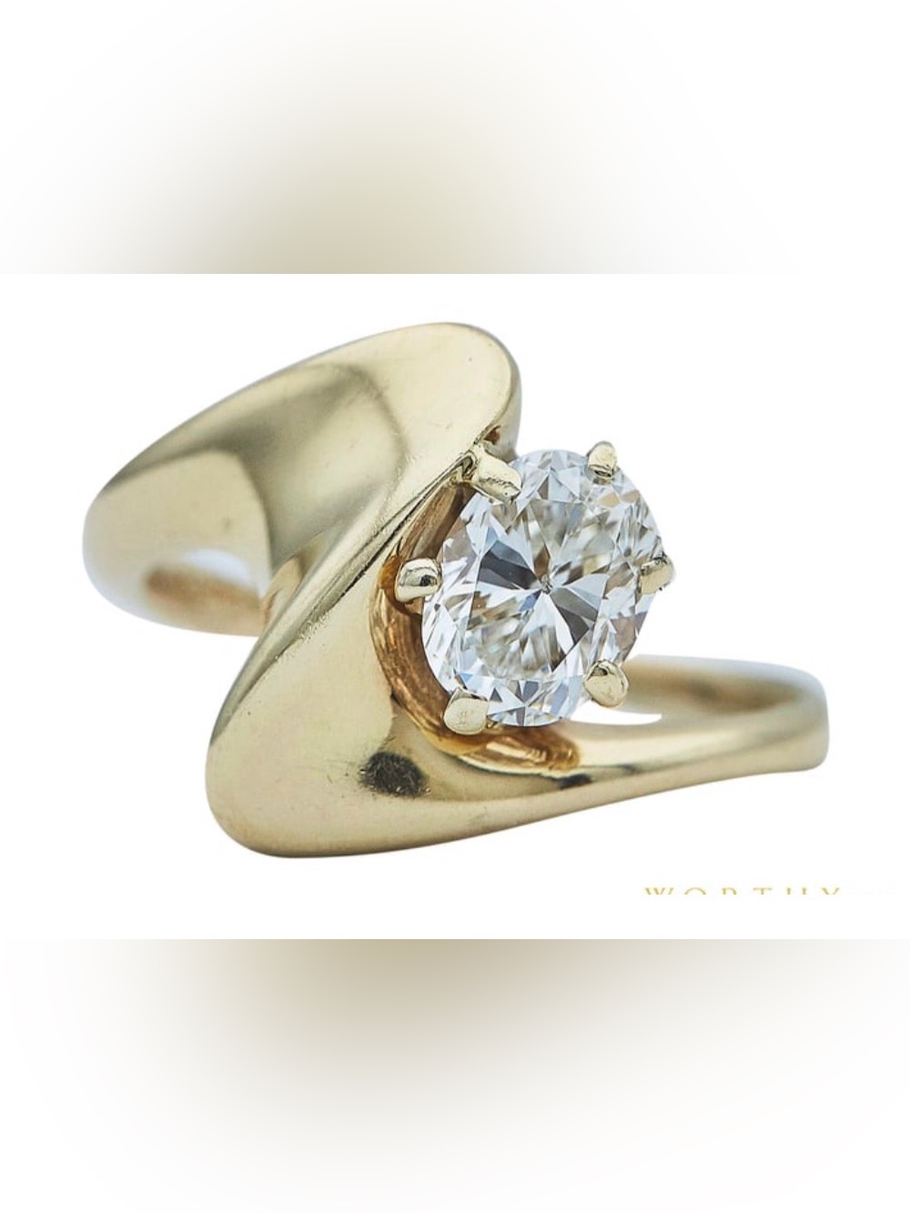 Unique gold Twist Solitaire diamond ring